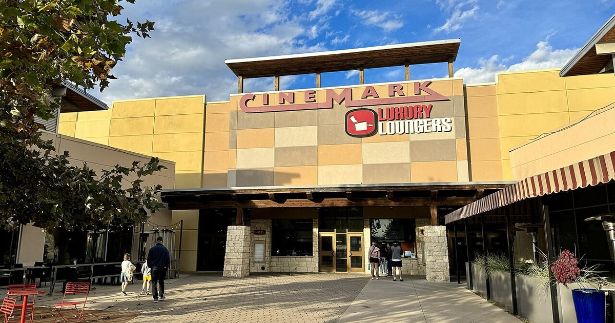 Cinemark Theatres in Bee Cave, Texas. Cinemark at Hill Country Galleria Texas