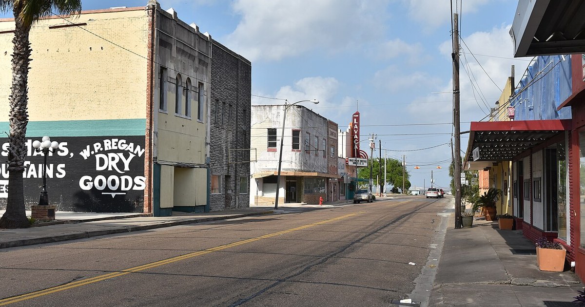 Main Street, Port Lavaca, Texas, USA Main Street Port Lavaca Texas DSC 1736 ad