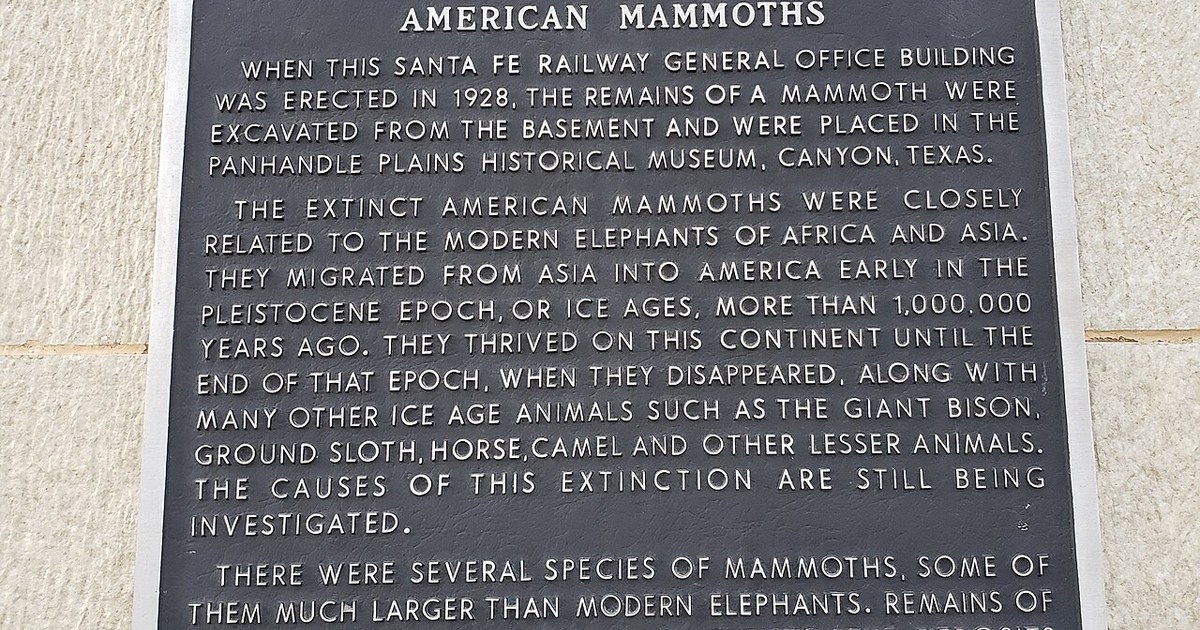 Texas Historical Marker Santa Fe Building Amarillo, Mammoth Texas Historical Marker Santa Fe Building Amarillo, Mammoth