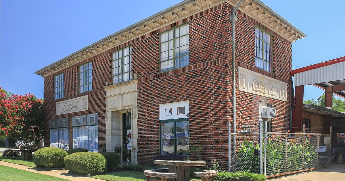 Coca Cola Building in Graham, Texas Coca Cola Building Graham Wiki (1 of 1)