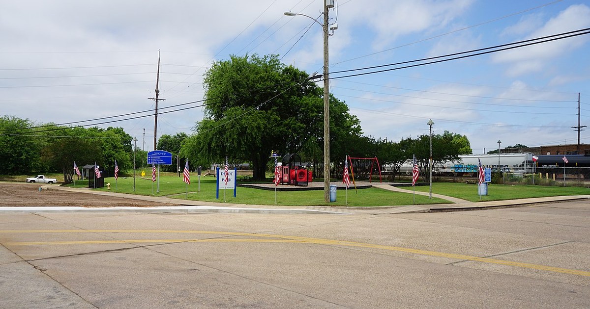Depot Park in Longview , Texas ( United States ). Longview May 2016 61 (Depot Park)