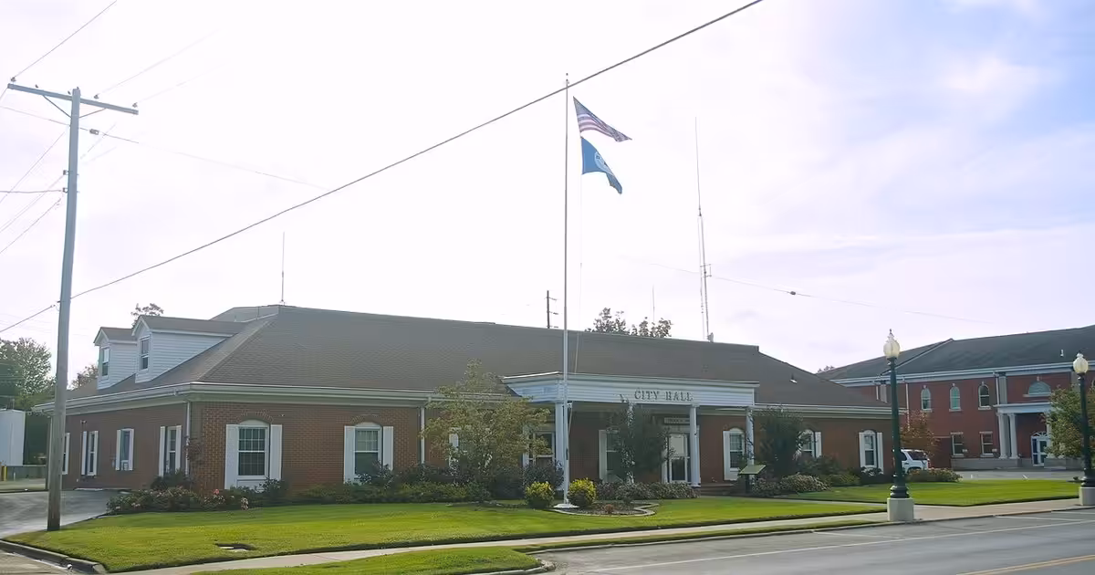 City Hall in Charleston, Missouri, United States. Charleston-City-Hall-mo