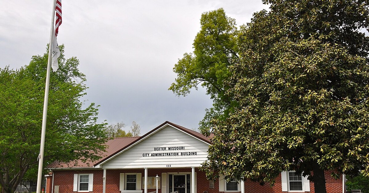Located at Dexter, Stoddard County, Missouri. Dexter City Administration Building