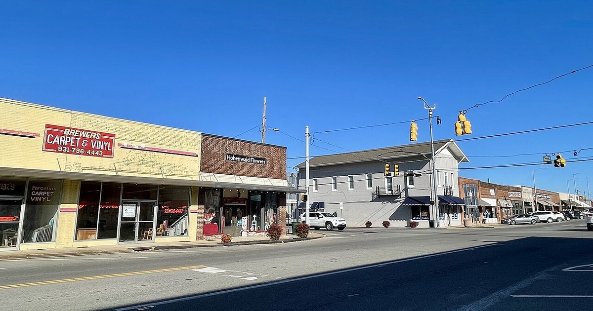 Downtown Hohenwald, TN February 2022 Downtown Hohenwald, TN