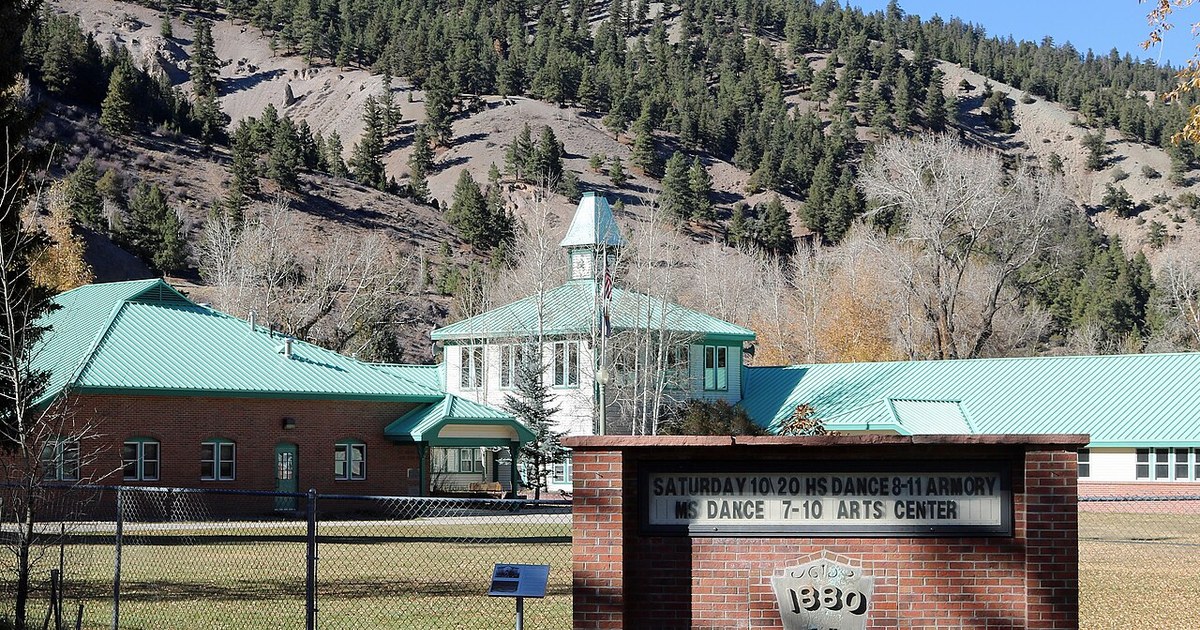 The Lake City Community School , located at 614 North Silver Street in Lake City, Colorado . Lake City Community School
