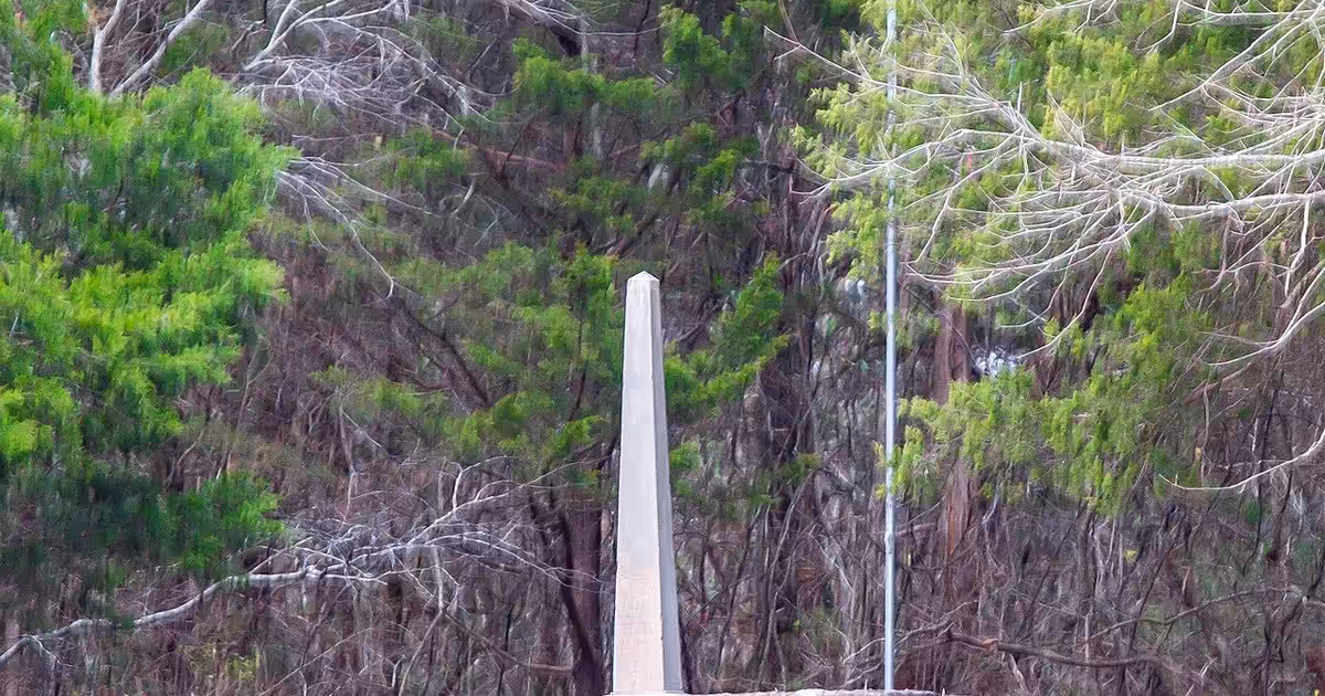 Confederate Cemetery Monument-Lewisburg, TN Confederate Cemetery Monument-Lewisburg, TN