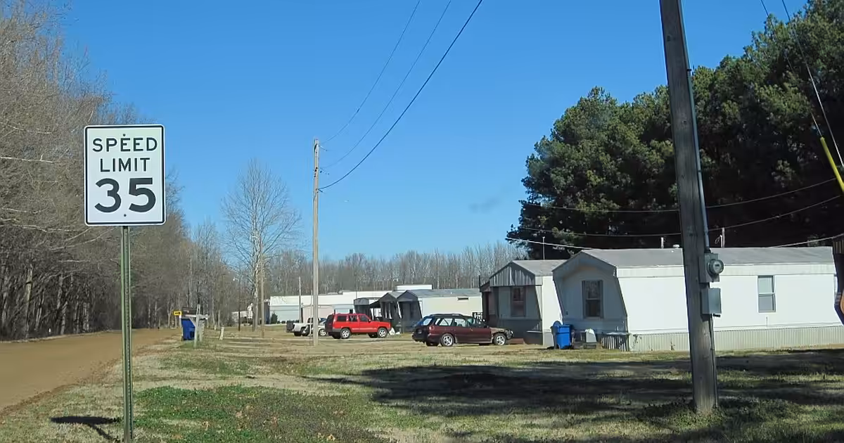 Rossville, Tennessee Trailer homes Rossville TN 01-2012 002
