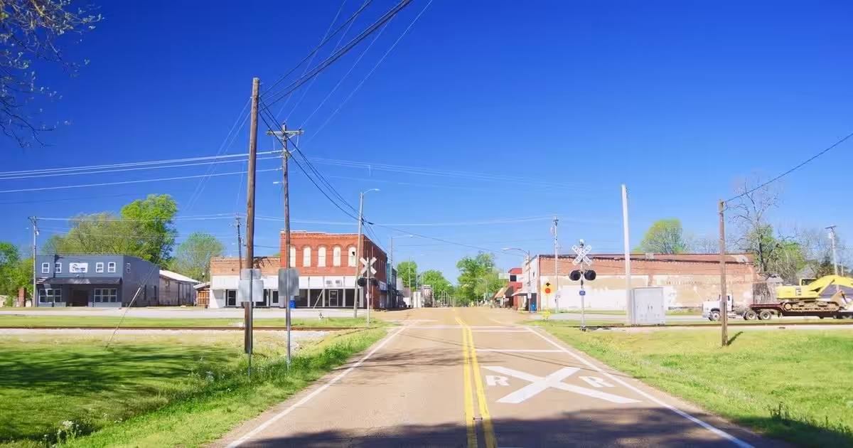 Buildings along Front Street and Main Street in Rutherford, Tennessee, United States. Rutherford-Main-Front-tn