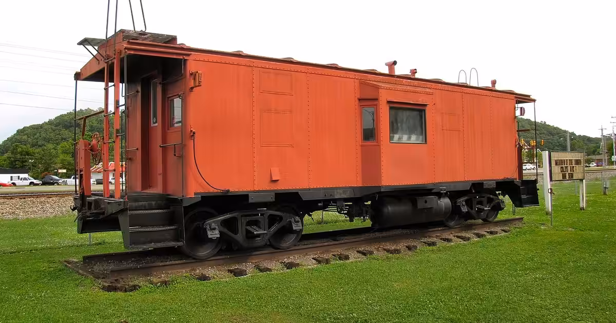 Caboose at the Spring City Depot in Spring City, Tennessee, United States. Spring-City-Depot-caboose-tn1