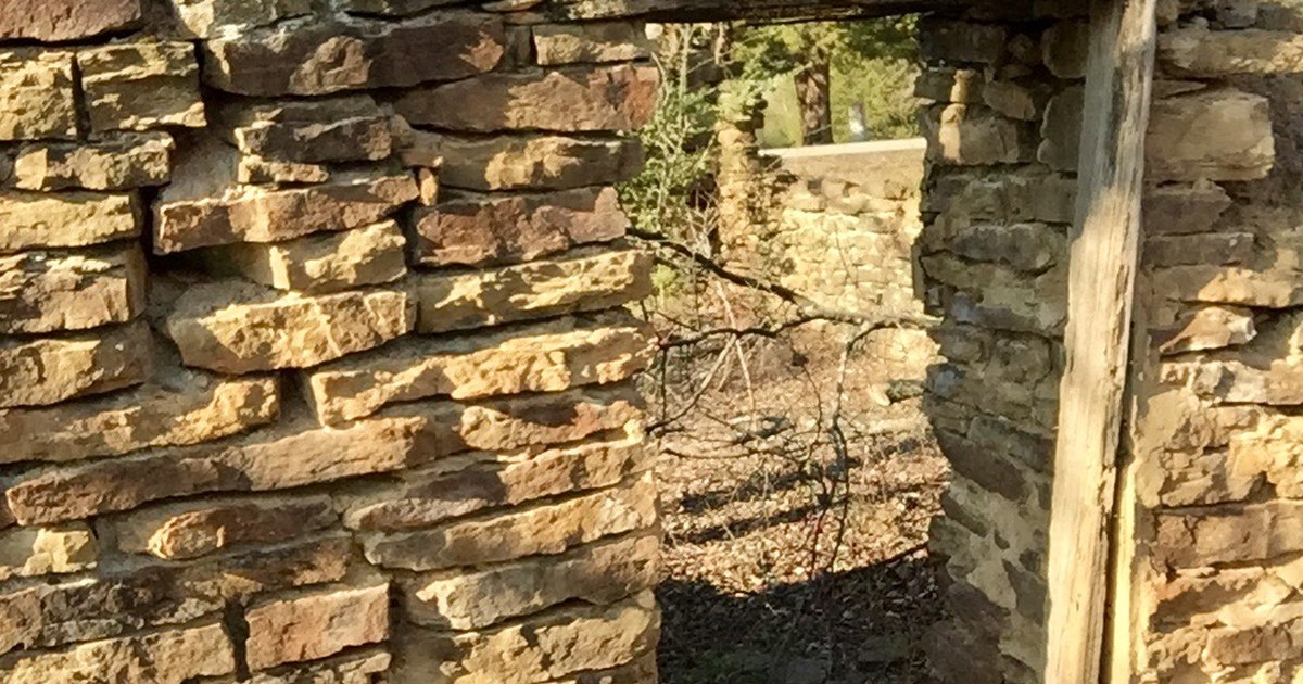 Tennessee Ridge Road Old Rock Building Tennessee Ridge Road Old Historic Building 03