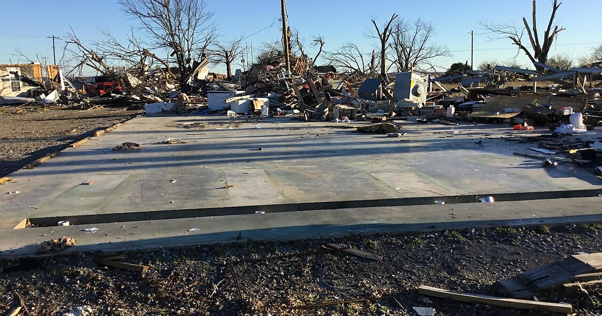 EF4 damage in Tiptonville, Tennessee EF4 damage in Tiptonville, Tennessee
