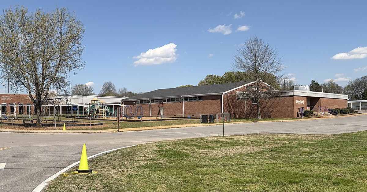 Community Elementary School in Unionville, Tennessee Unionville, Tennessee 03