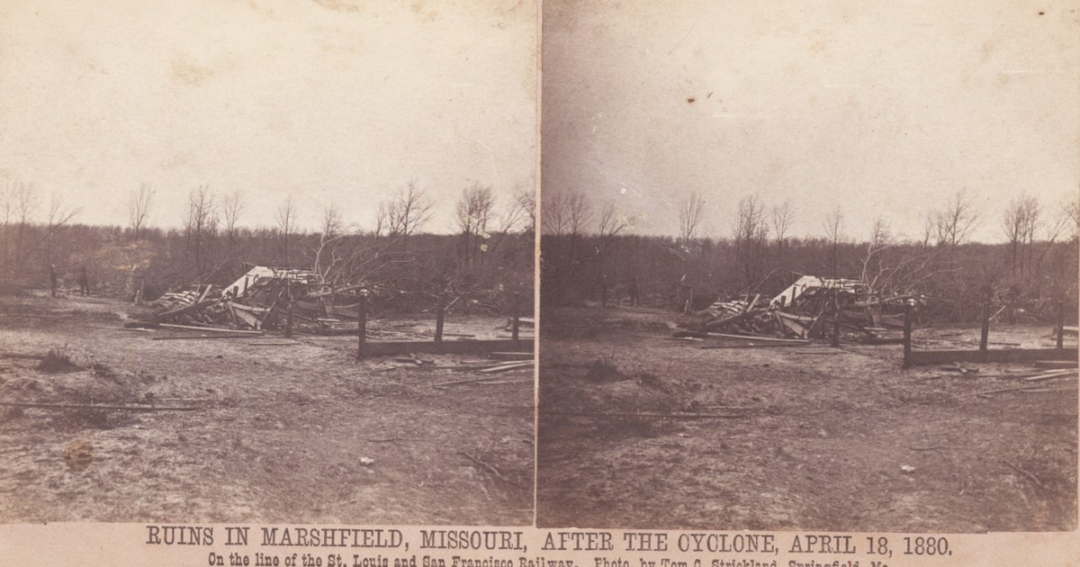 Damage in Marshfield, MO following an F4 tornado that killed 99 people. Marshfield F4 tornado damage 02