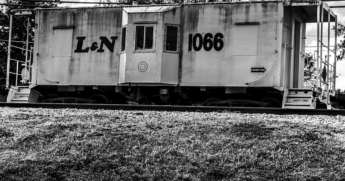 L N Caboose retired in Baxter, Tennessee. L&N cabbose