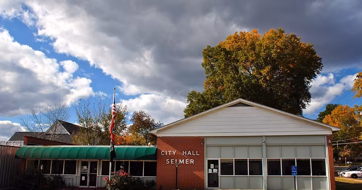 City Hall in Selmer, Tennessee. Selmer City Hall