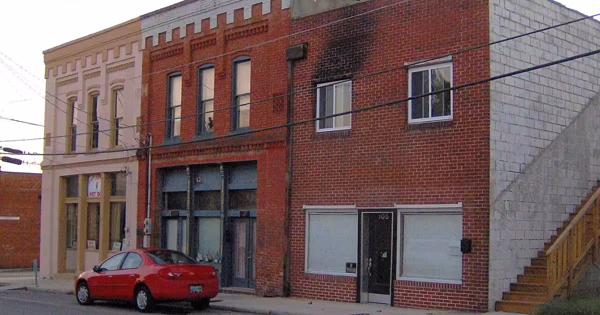 "Evans Block" on 4th Street in Smithville, Tennessee, USA. Smithville-evans-block-tn1