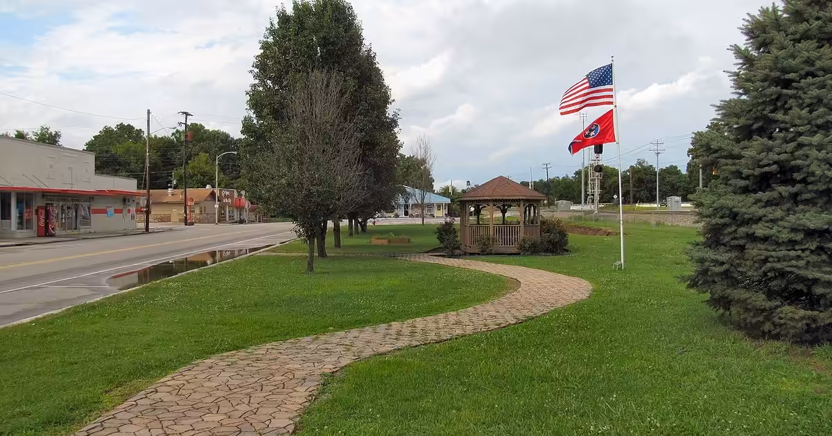 Park adjacent to the Spring City Depot in Spring City, Tennessee, United States. Spring-City-park-tn1