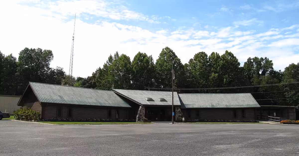 Winfield Municipal Building in Winfield, Tennessee, United States. Winfield-municipal-building-tn1
