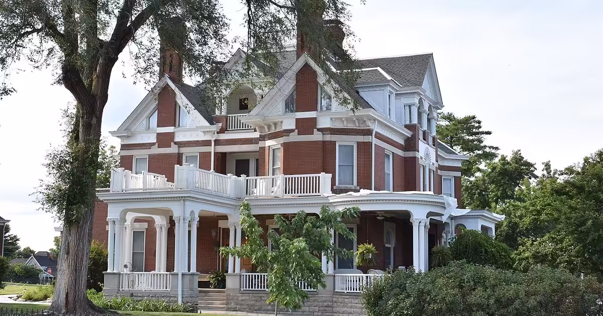 Eitzen Mansion in California, Missouri. June 2026 Eitzen Mansion California, Missouri