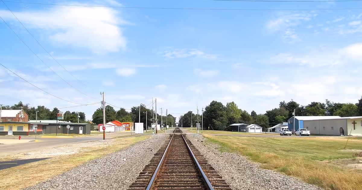Railroad tracks in Campbell, Missouri, United States. Campbell-RR-tracks-mo