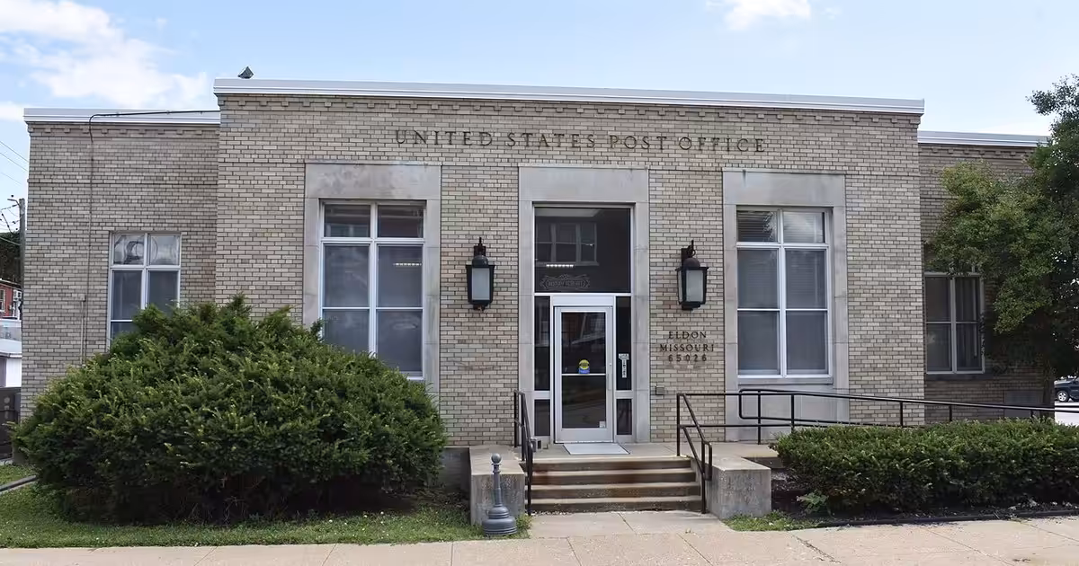Post office in Eldon, Missouri. June 2026 Eldon Post Office