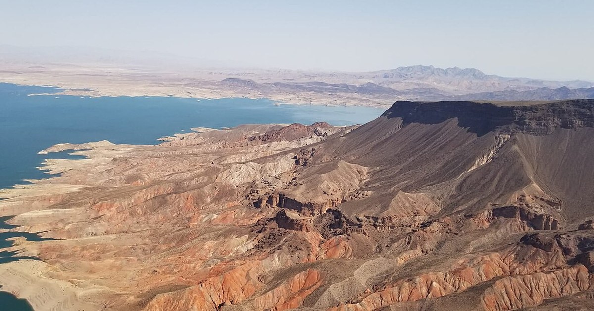 Lake Mead, induced by the Colorado river in conjugation with dams. Taken in Grand Caynon Lake Mead II