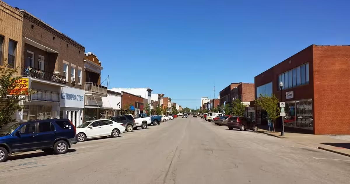 West Reed Street, facing East from the United States post office building. Downtown Moberly, MO