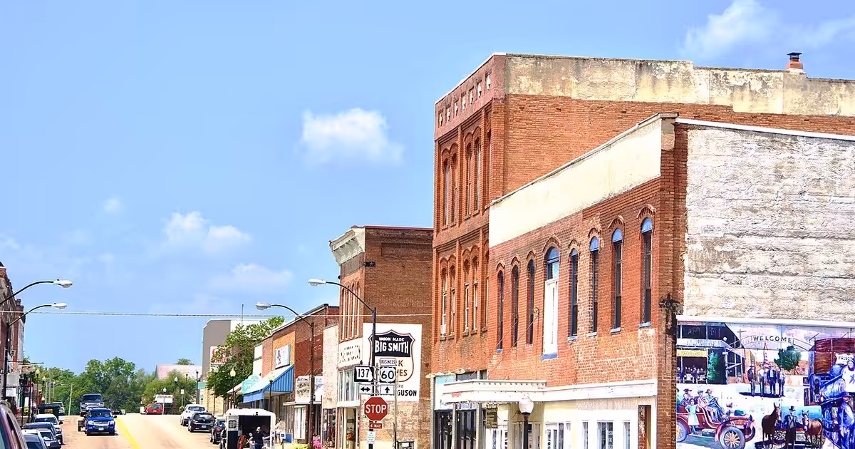Businesses along Main Street in Willow Springs, Missouri, United States Willow-Springs-Main-St-mo